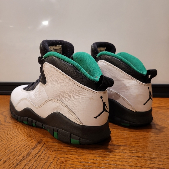 Size 7Y - Jordan 10 Retro Seattle 2019 - Picture 3 of 5